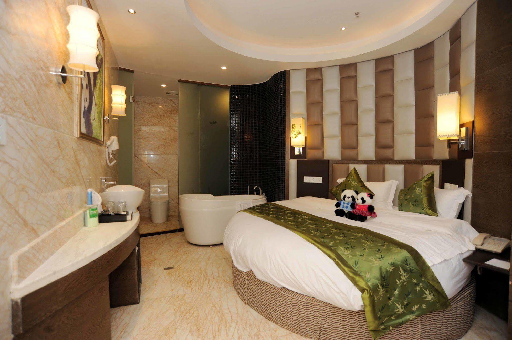Chengdu Panda Prince Culture Hotel Exterior foto