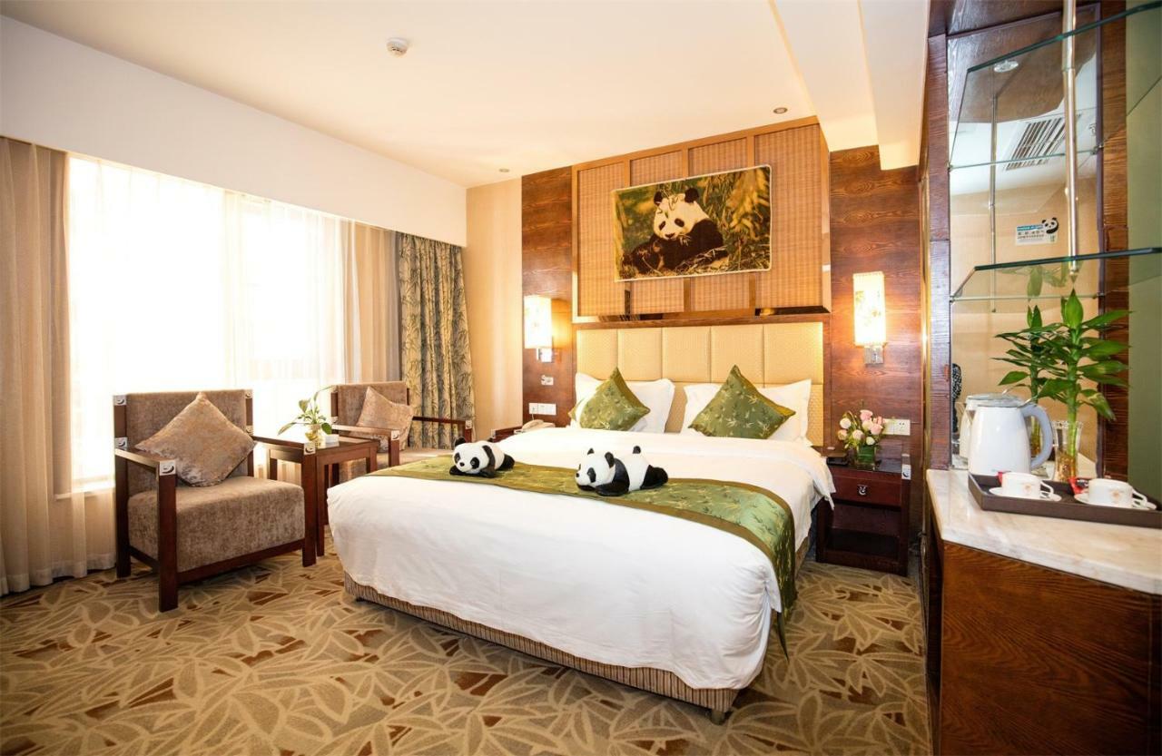 Chengdu Panda Prince Culture Hotel Exterior foto