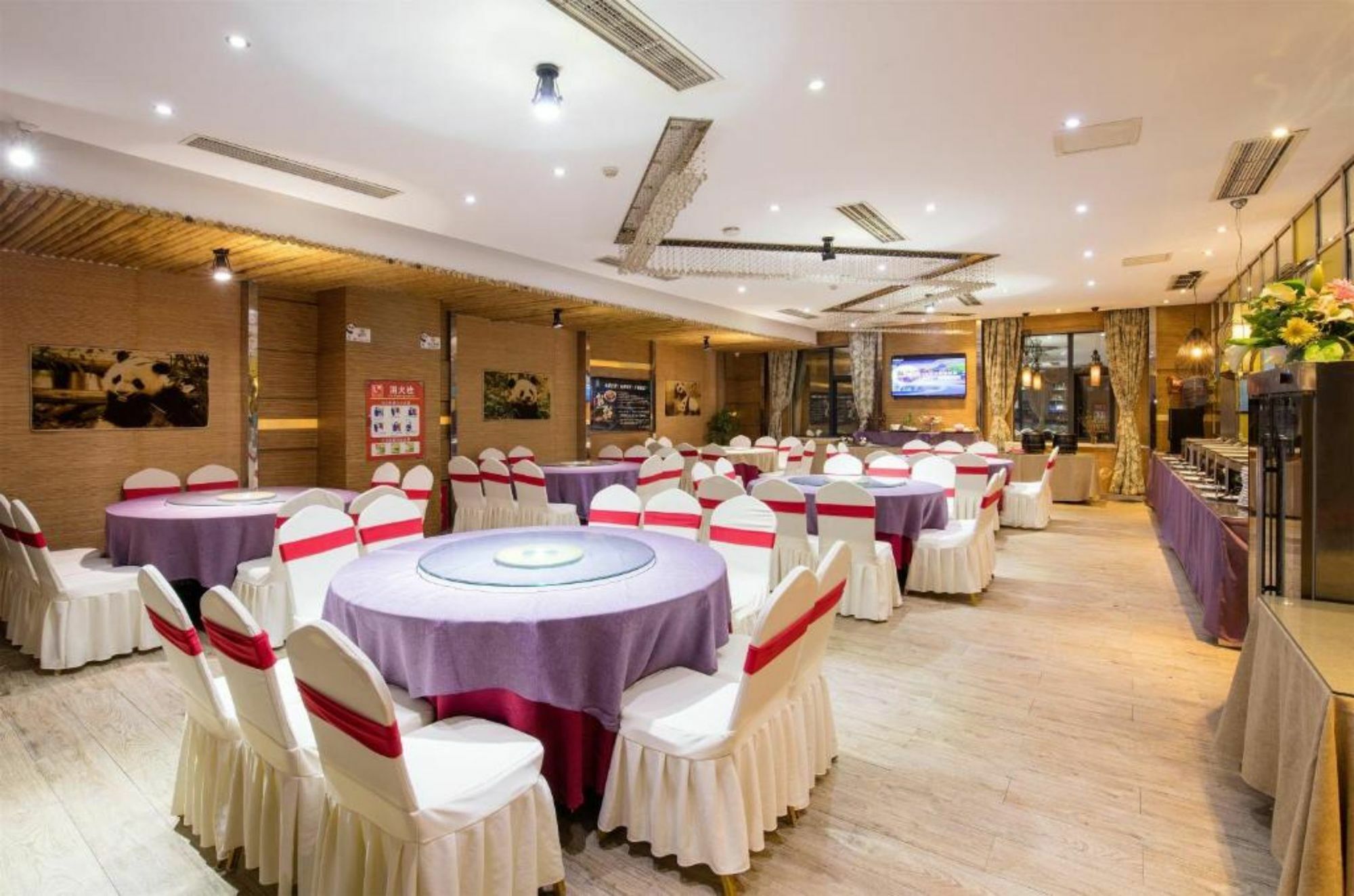 Chengdu Panda Prince Culture Hotel Exterior foto